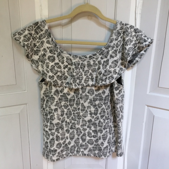 Dolan Left Coast Collection Gray Leopard Print Top - Picture 9 of 14